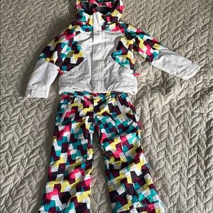 Obermeyer Girls White Multicolor Geo Ski Jacket and Pants Set